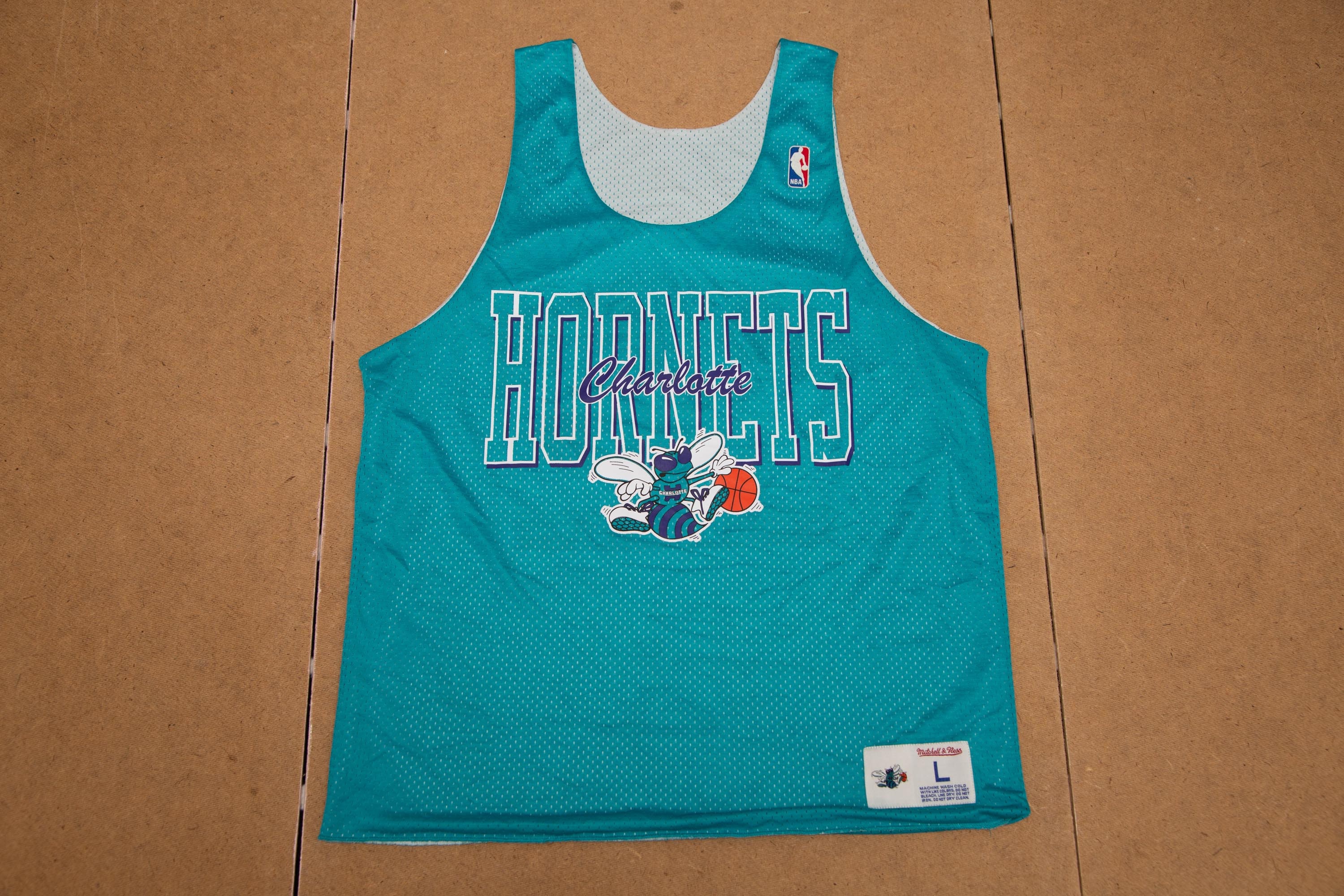 Mitchell & Ness Charlotte Hornets NBA Fan Shop