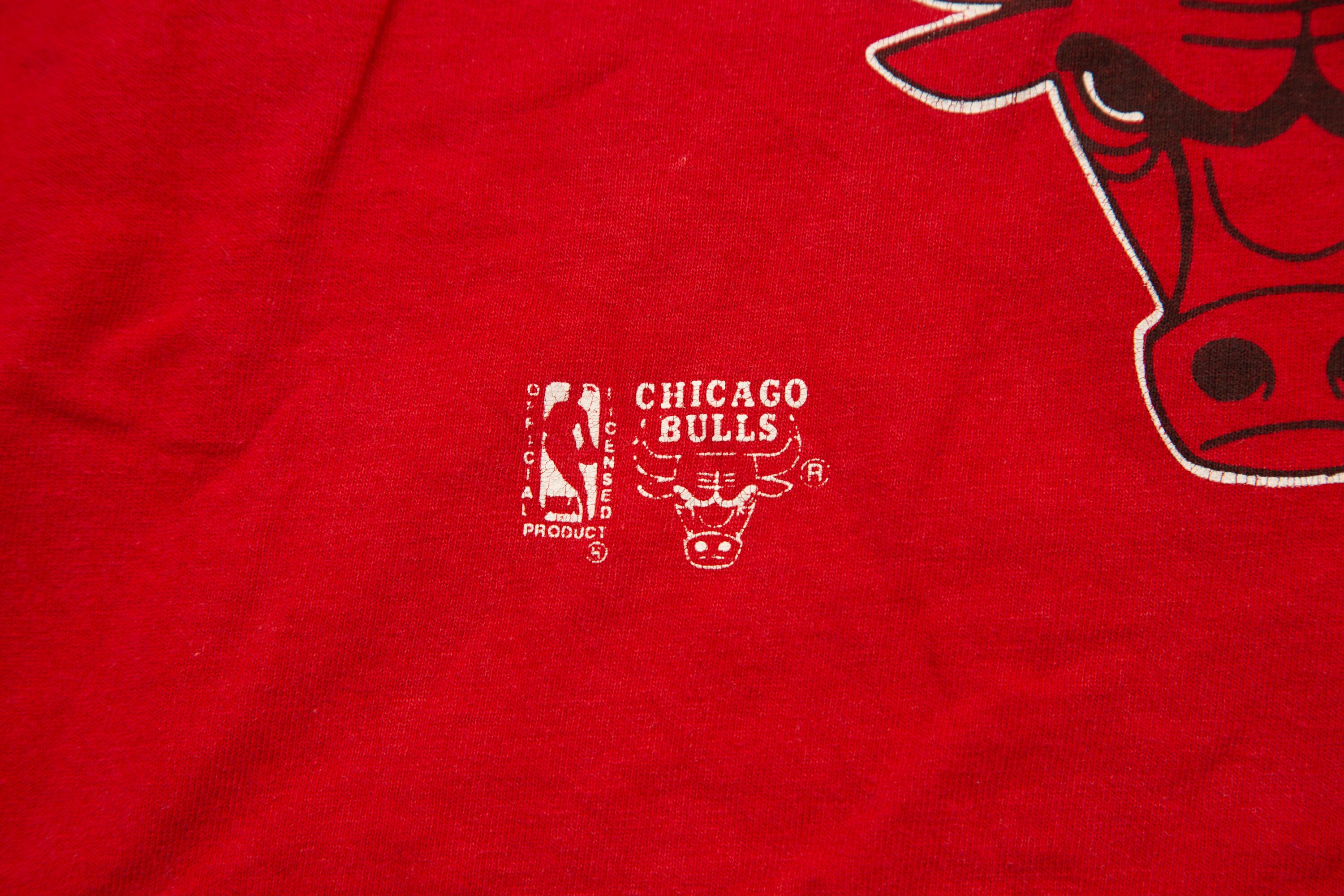 Vtg Chicago BULLS Logo 7 NBA Basketball Team 90's Single Stitch