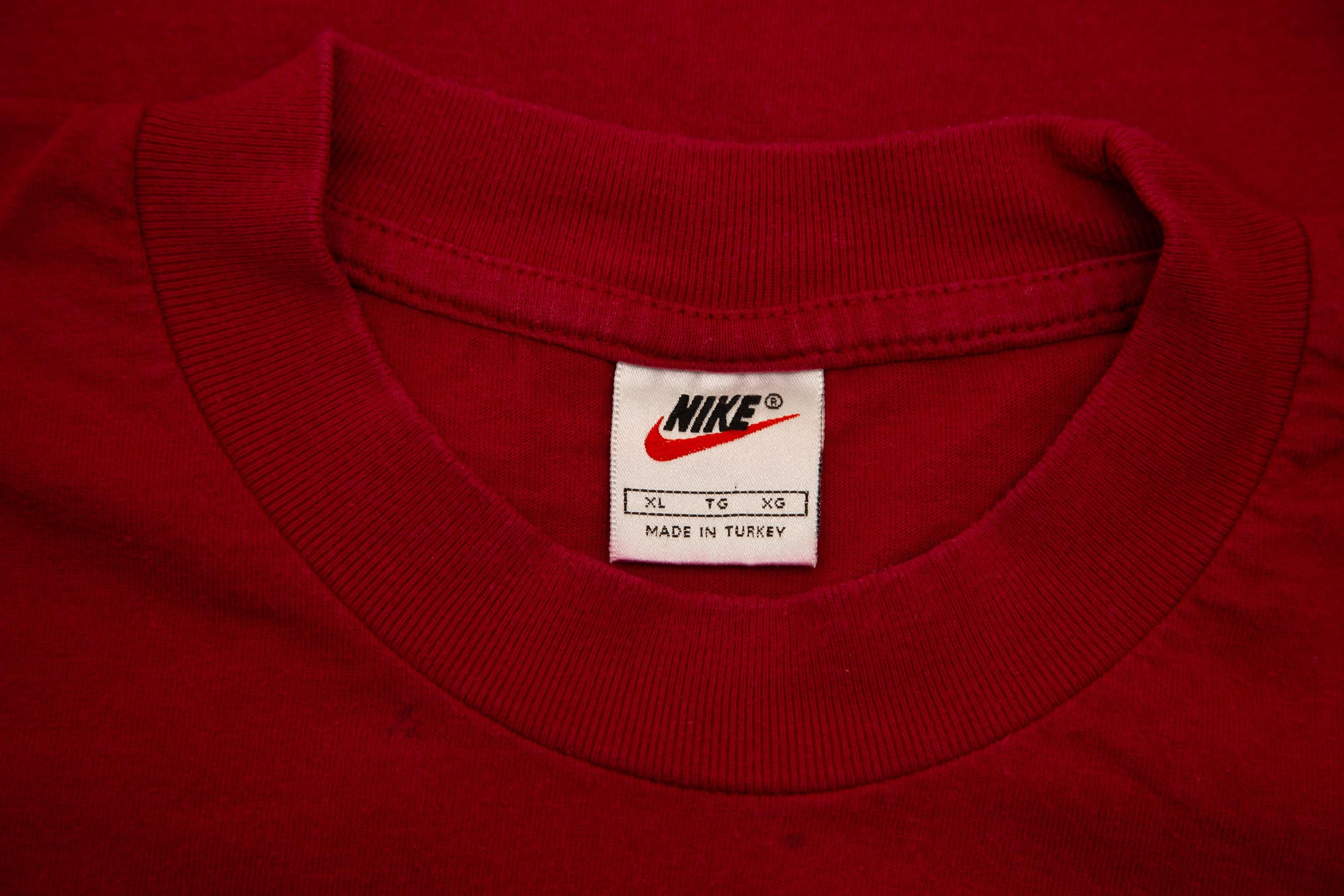 nike red tags