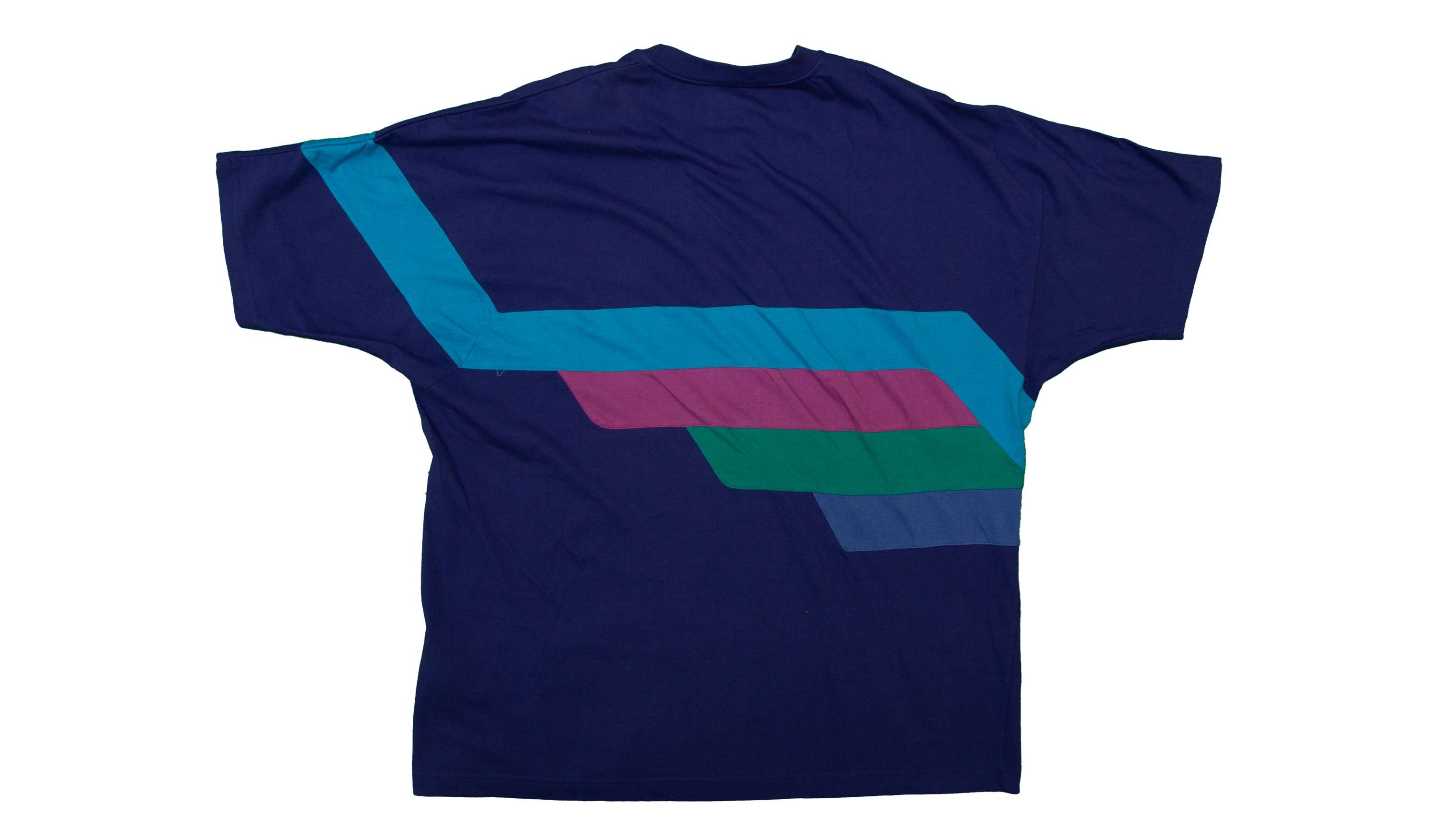 Vtg ADIDAS Essential 90's Blue T-shirt With Color Blocking, Made