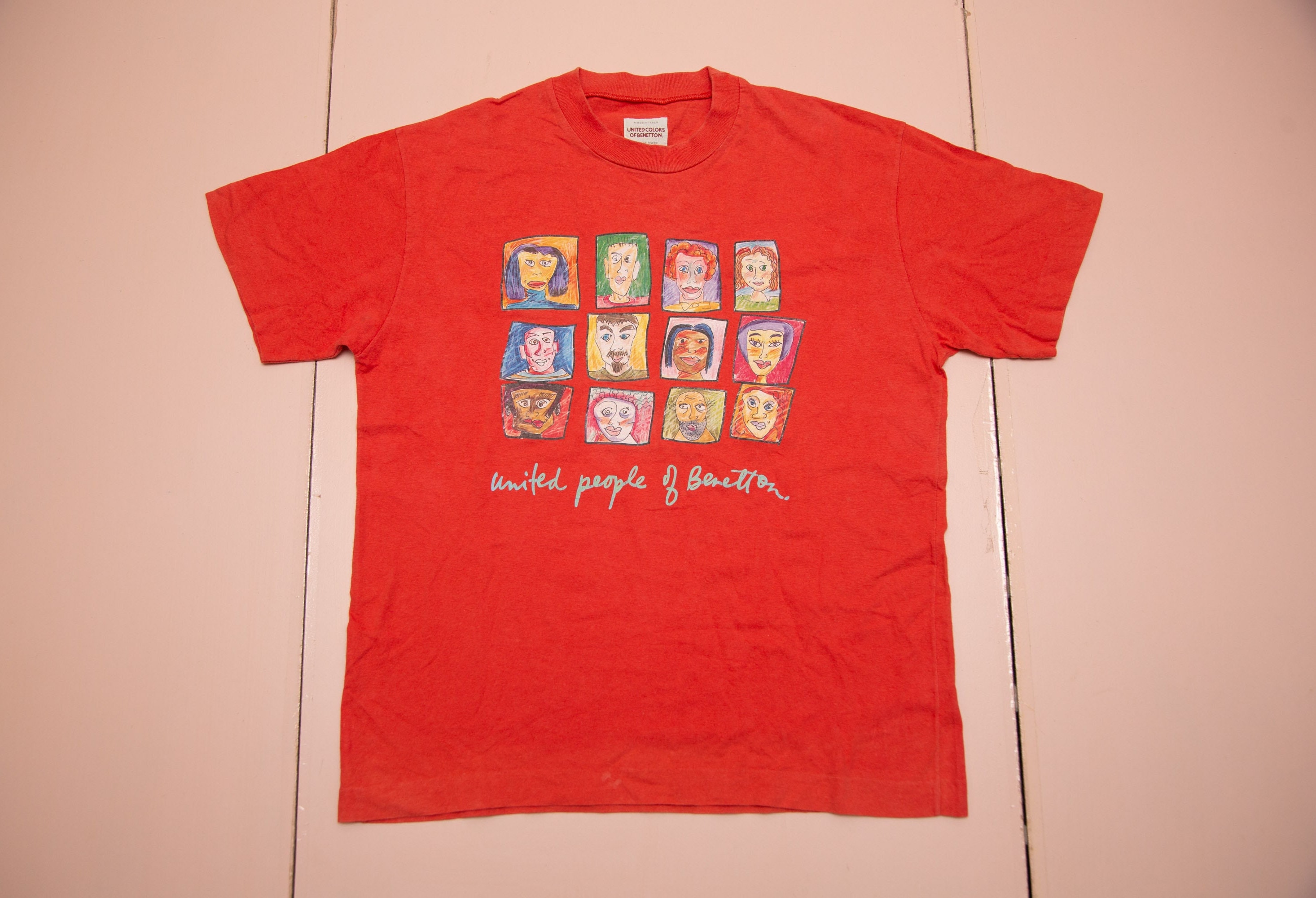 Medium Italy, Colors Single in BENETTON & Stitch gr Vtg and made United Benetton Grafik herren seltene United T-Shirt, Of People