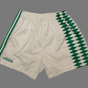 Vtg & rare ADIDAS white-green diamond pattern side soccer/football shorts, sz men&#39;s Large