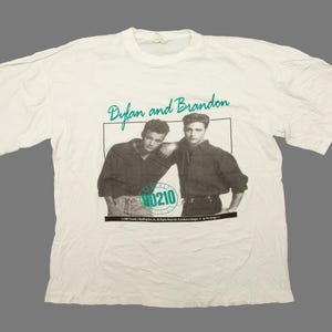 Vtg & rare Beverly Hills 90210 tv series 1993 Dylan and Brandon single stitch white t-shirt by Pro Badge, sz fit men&#39;s Medium/Large