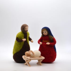 Krippenfiguren Weihnachten Filz -12-13 cm -- Heilige Famile - Nadel gefilzt - Maria, Josef und Jesuskind