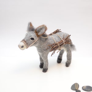 Ane en feutre, figurine de la nativité