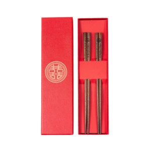 Benutzerdefinierte Essstäbchen mit Geschenkbox, 2 Sets personalisierter Essstäbchen, natürliches Eisenholz, Hochzeitsgeschenk, Einweihungsgeschenk, Partygeschenke