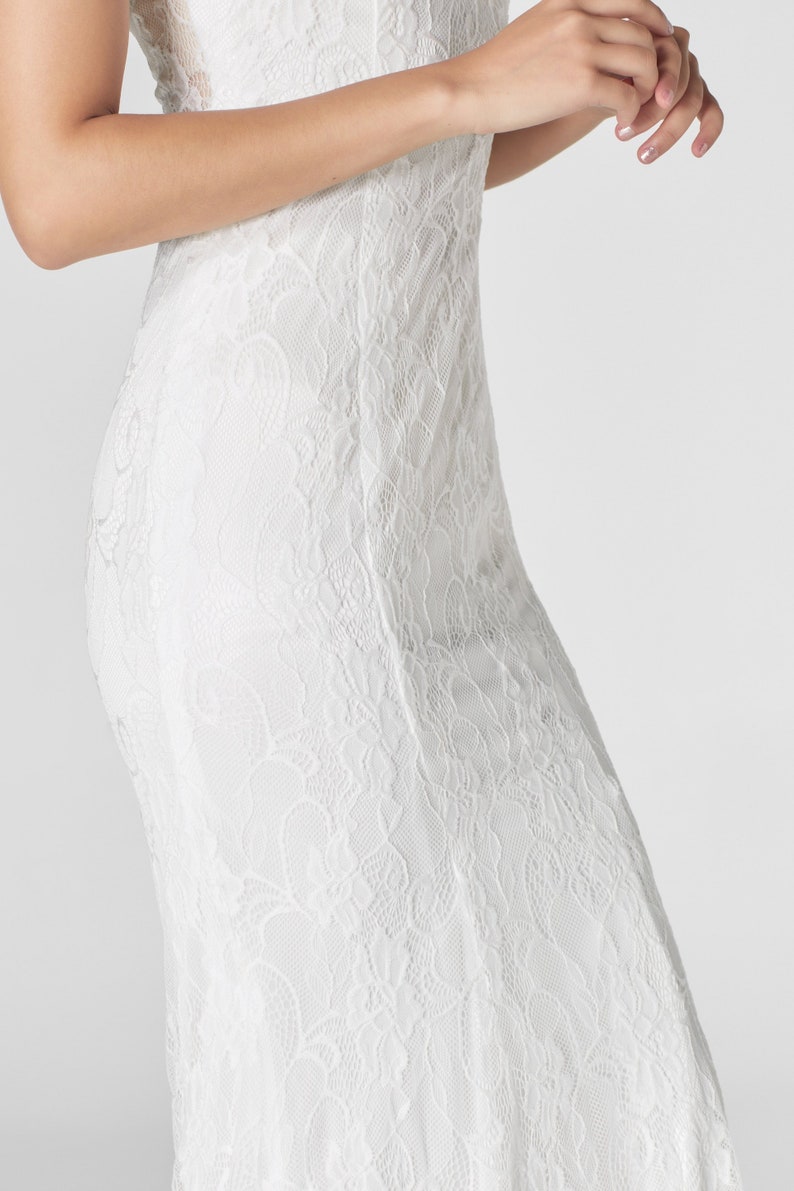 The Koi In-house Prints Ruffle Hem Cheongsam (White)