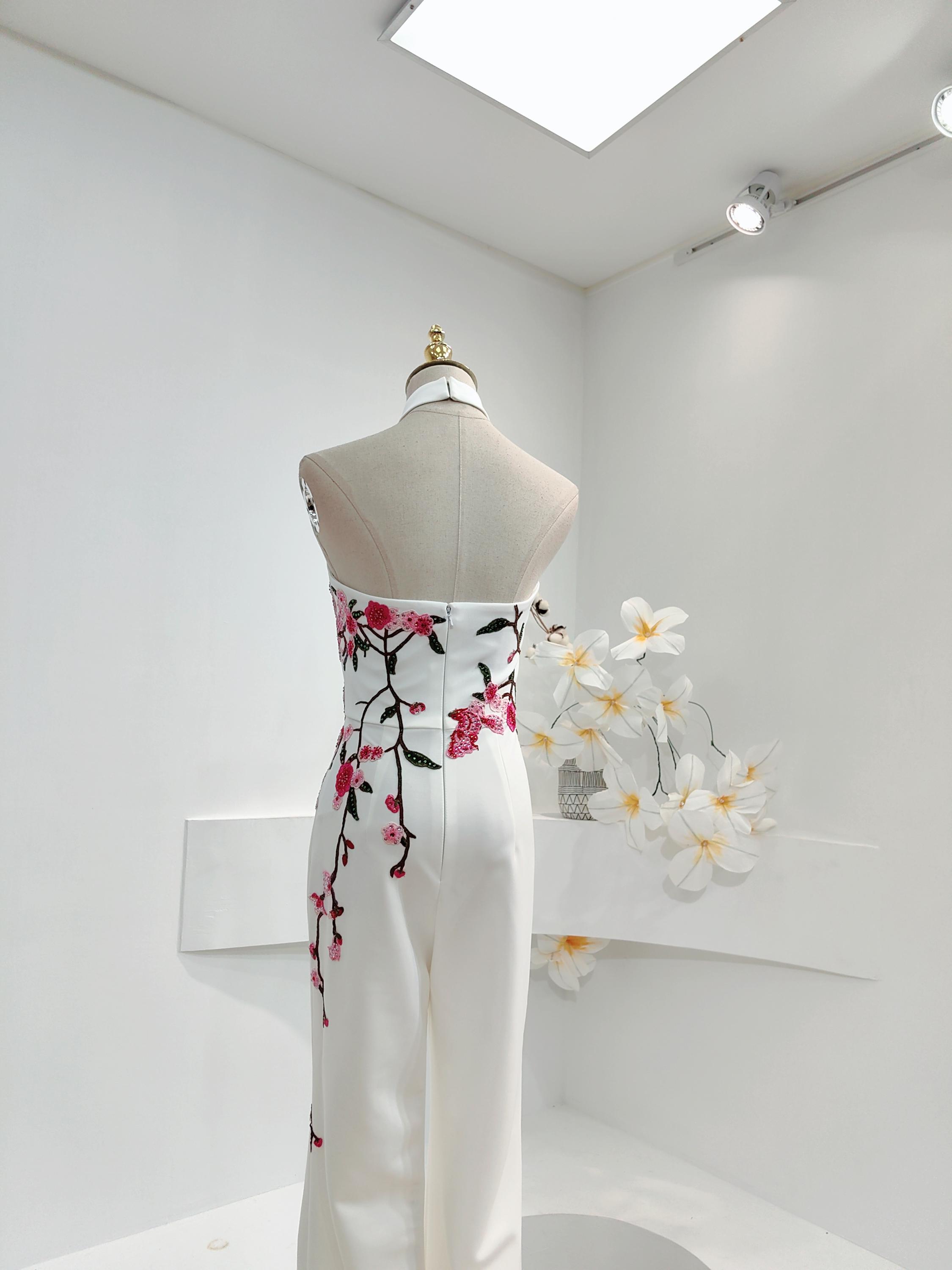 パーティードレス GANISONG Chouchou sleeveless dress white Designer fashion, Seoul-fully created | W Concept