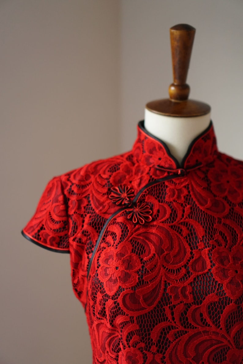 red lace qipao