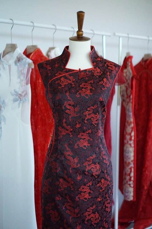 Chinese Wedding Dress, Custom Cheongsam, Bridal Qipao, Chinese Tea Ceremony Dress, Red Black Cheongsam Dress, Dragon Brocade Qipao