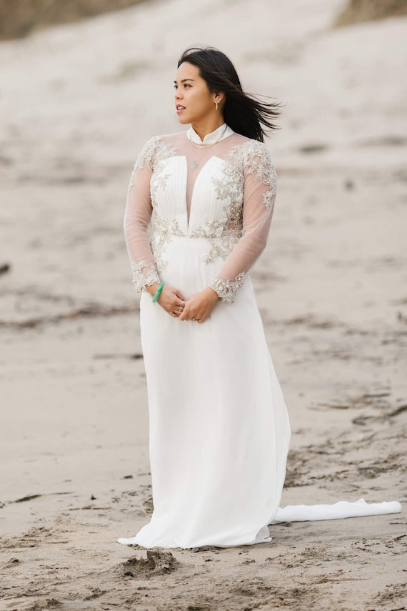 Modern ao dai wedding deals