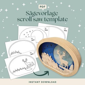 Puede incluir: Una plantilla de sierra de calar de madera con un ciervo y una escena de bosque, con un fondo azul y blanco. La plantilla incluye el texto "Sägevorlage scroll saw template" y "Instant Download".