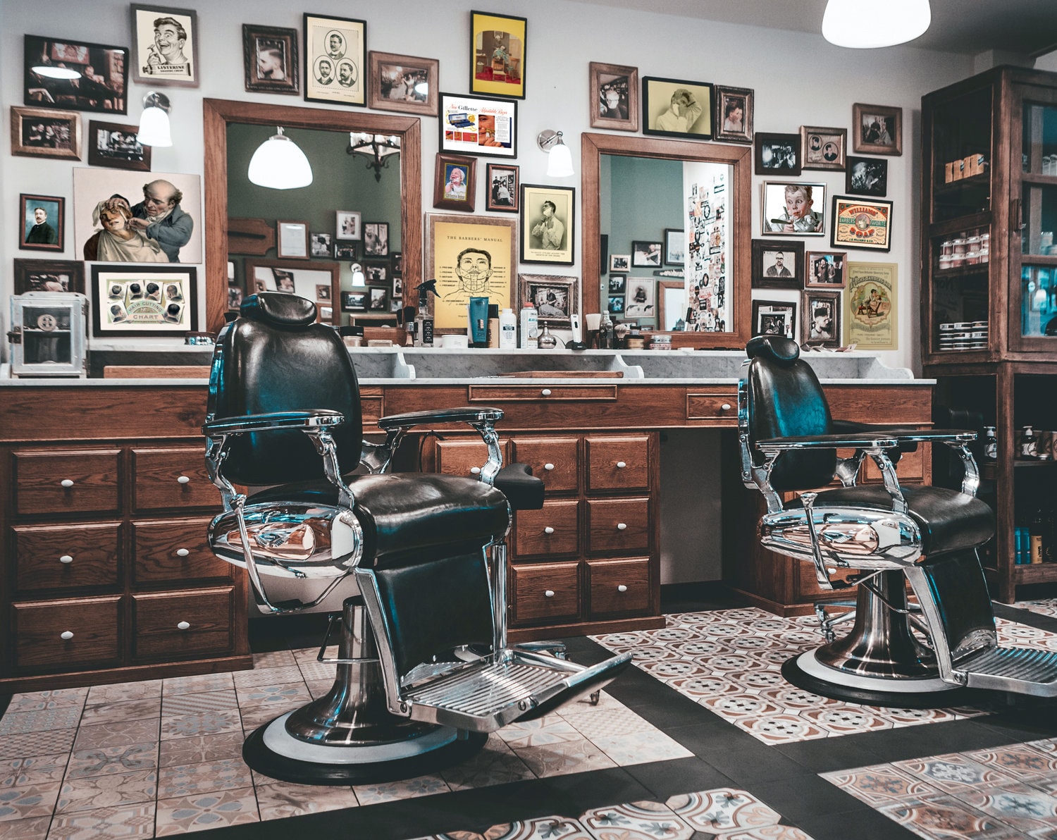 Stoff-Duschvorhang 'Barbershop Barber' – 152,4x183,9 Cm, Polyester, Wasserabweisend, Mit Haken, Vintage-Design