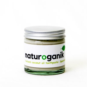 Kokosnussöl-Zahncreme mit frischer Minze (60 ML Glas) und Aktivkohle (60 ML)