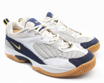 vintage NIKE Sneakers Women's US 8.5 authentic athletic shoes rare retro sportswear 90's running streetwear swoosh trainers white