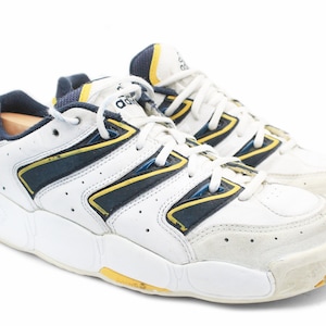 vintage ADIDAS Sneakers US 10 men&#39;s authentic rare retro basic athletic shoes 90s white classic sport trainers streetwear 3 strips