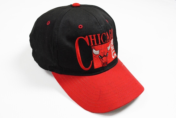 vintage CHICAGO BULLS hat big logo cap nba Hip Ho… - image 1