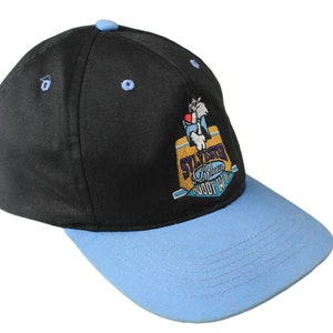Gorra vintage LOONEY TUNES Silvestre el Gato Auténtica y Rara de los 90 Retro con el Gran Logo para Niños Colección de Dibujos Animados de Warner Bros Sport