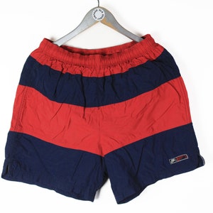 Pantalones cortos vintage NIKE con logo grande, talla M, ropa deportiva auténtica de los años 90, pantalones cortos deportivos azules y rojos, ropa deportiva, atuendo deportivo relajado de verano, estilo retro