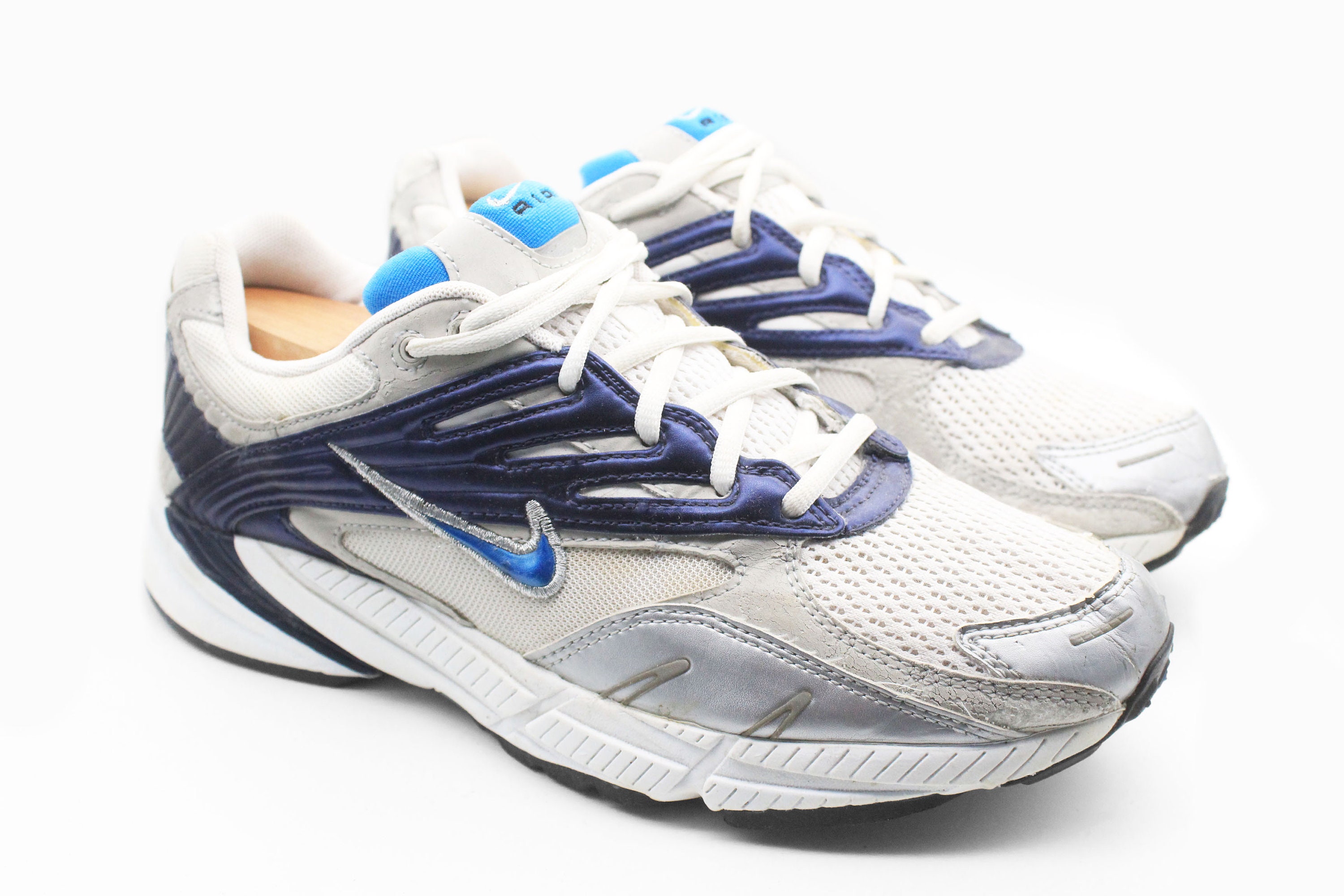 90s Basketball Shoes