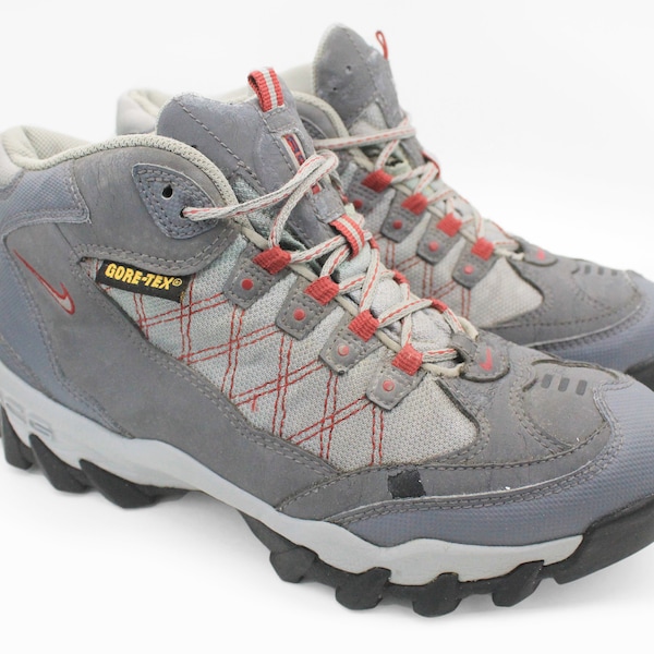 vintage NIKE Gore-Tex Trekking Shoes authentic athletic boots Size Women's US 8 gray outdoor Sneakers retro sport style trainers 90's