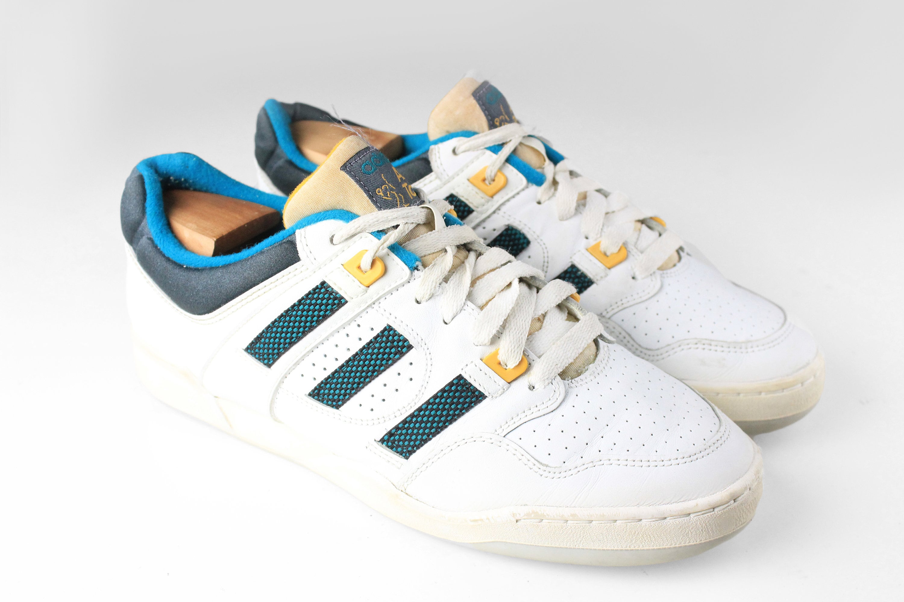 Vintage ADIDAS ATP Tour Tennis Sneakers Authentic Size US 10 Vintage ADIDAS ATP Tour Tennis Sneakers Authentic Size US 10