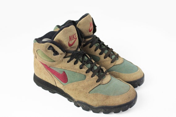 Vintage NIKE Air Caldera Hiking Sneakers authentieke schoenen | Etsy  Nederland