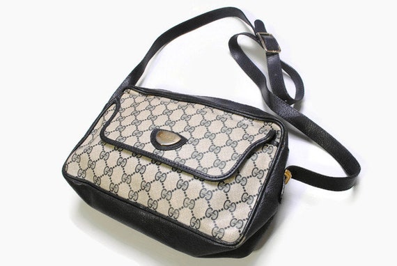 GUCCI 1980's era Accessory Collection GG monogram purse