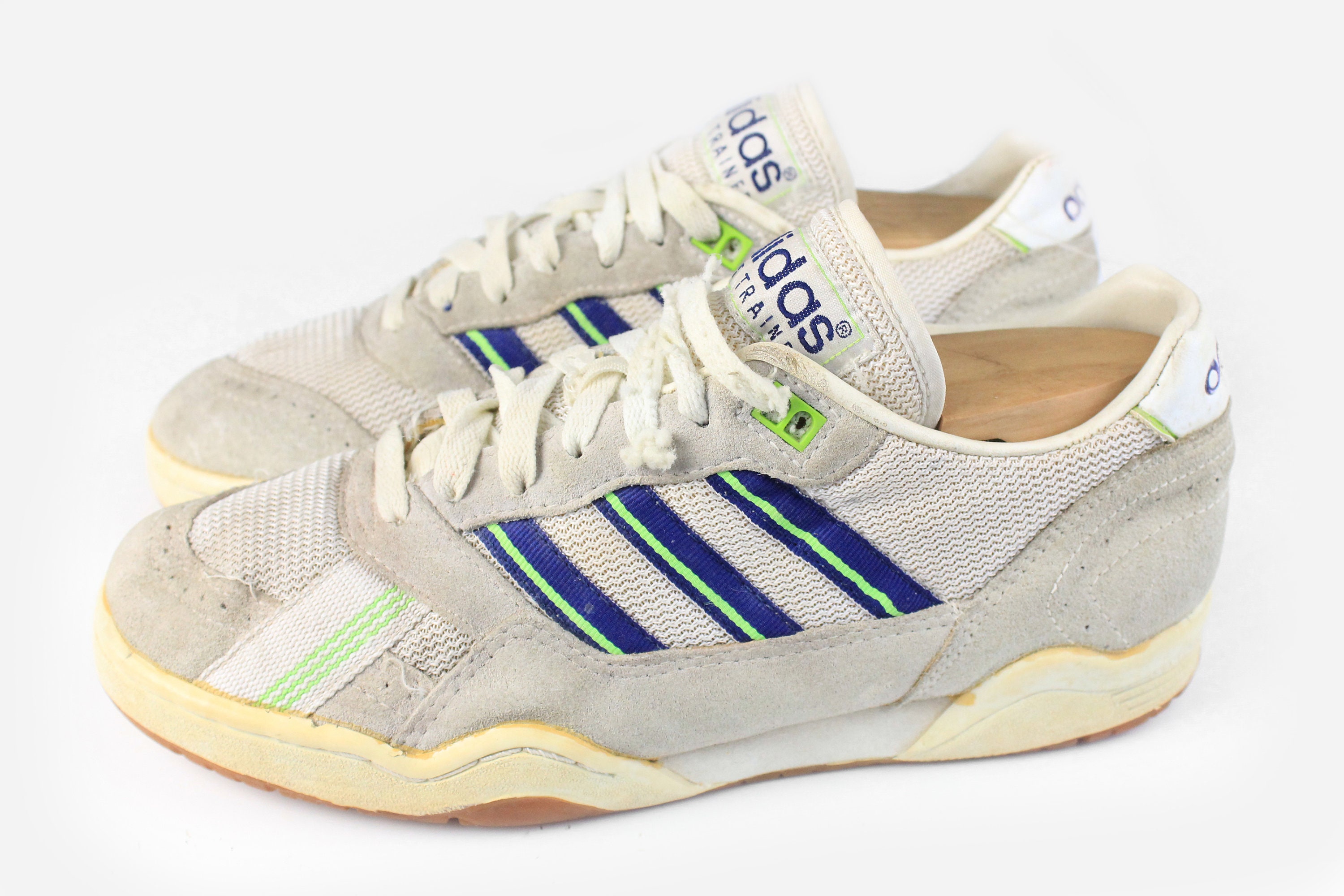 Adidas top vintage court