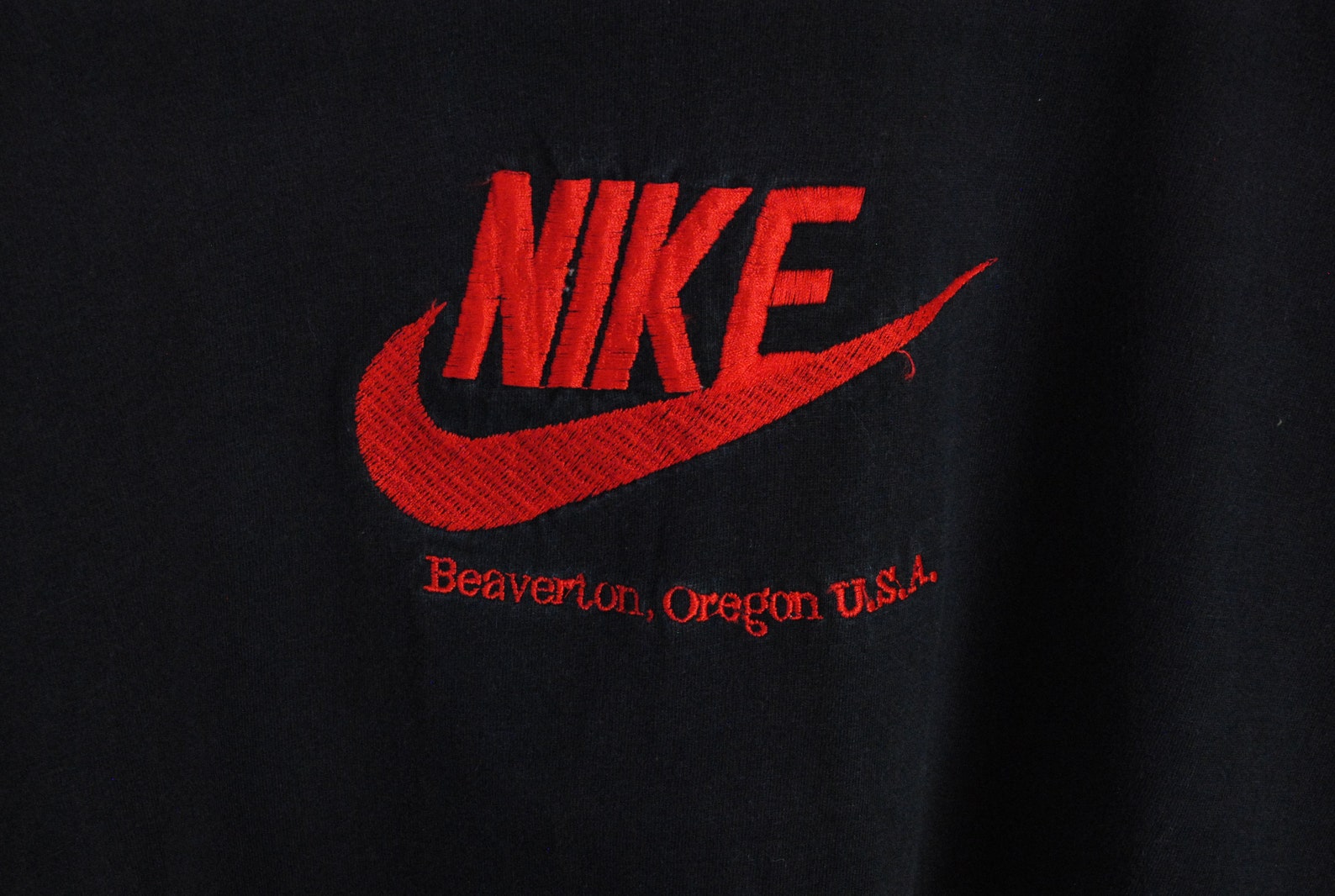 Vintage NIKE Big Logo Embroidery Bootleg T-shirt Black Red - Etsy