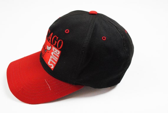 vintage CHICAGO BULLS hat big logo cap nba Hip Ho… - image 4