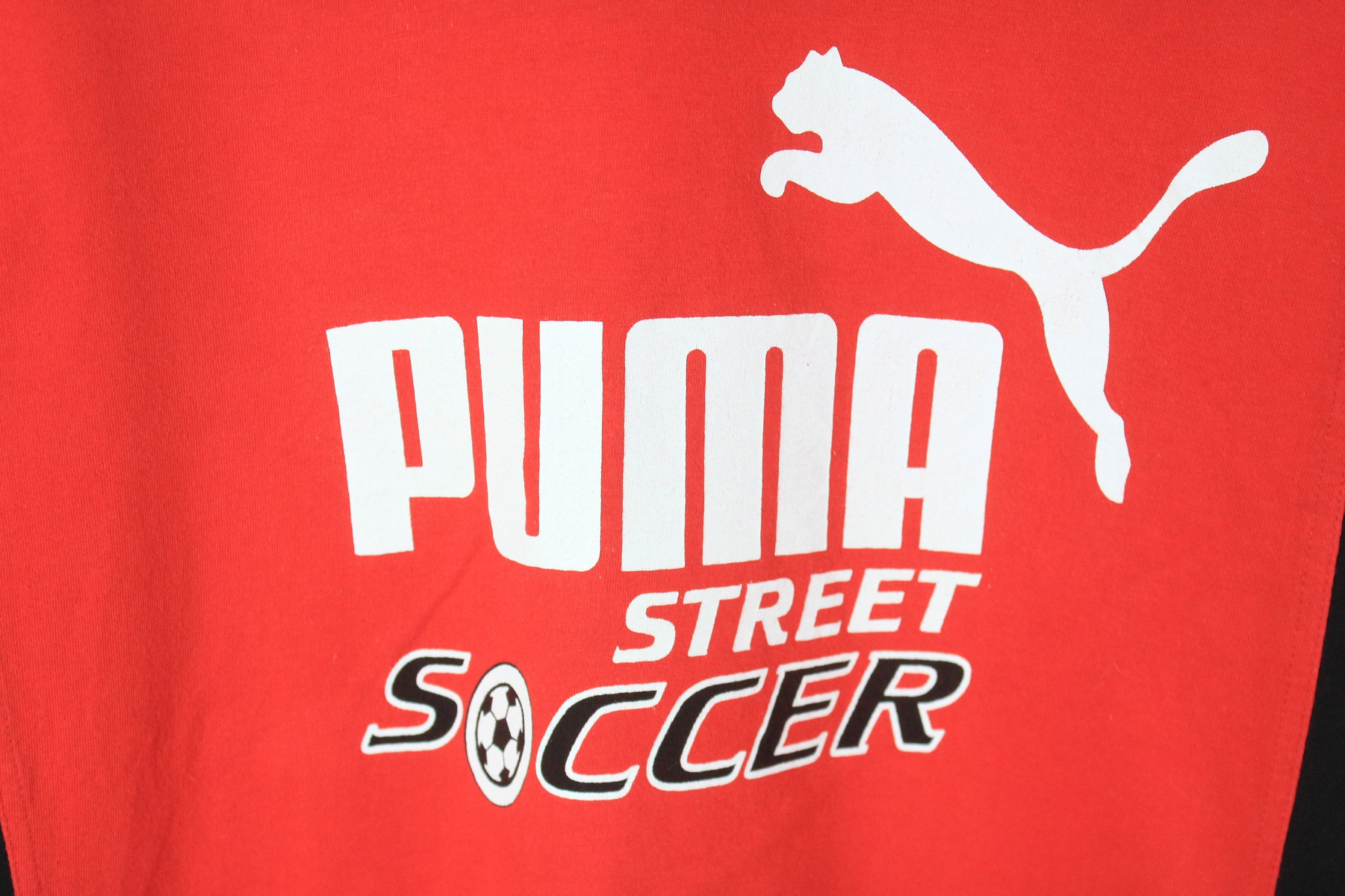 Vintage PUMA Street Soccer Kika Authentic T-shirt Red
