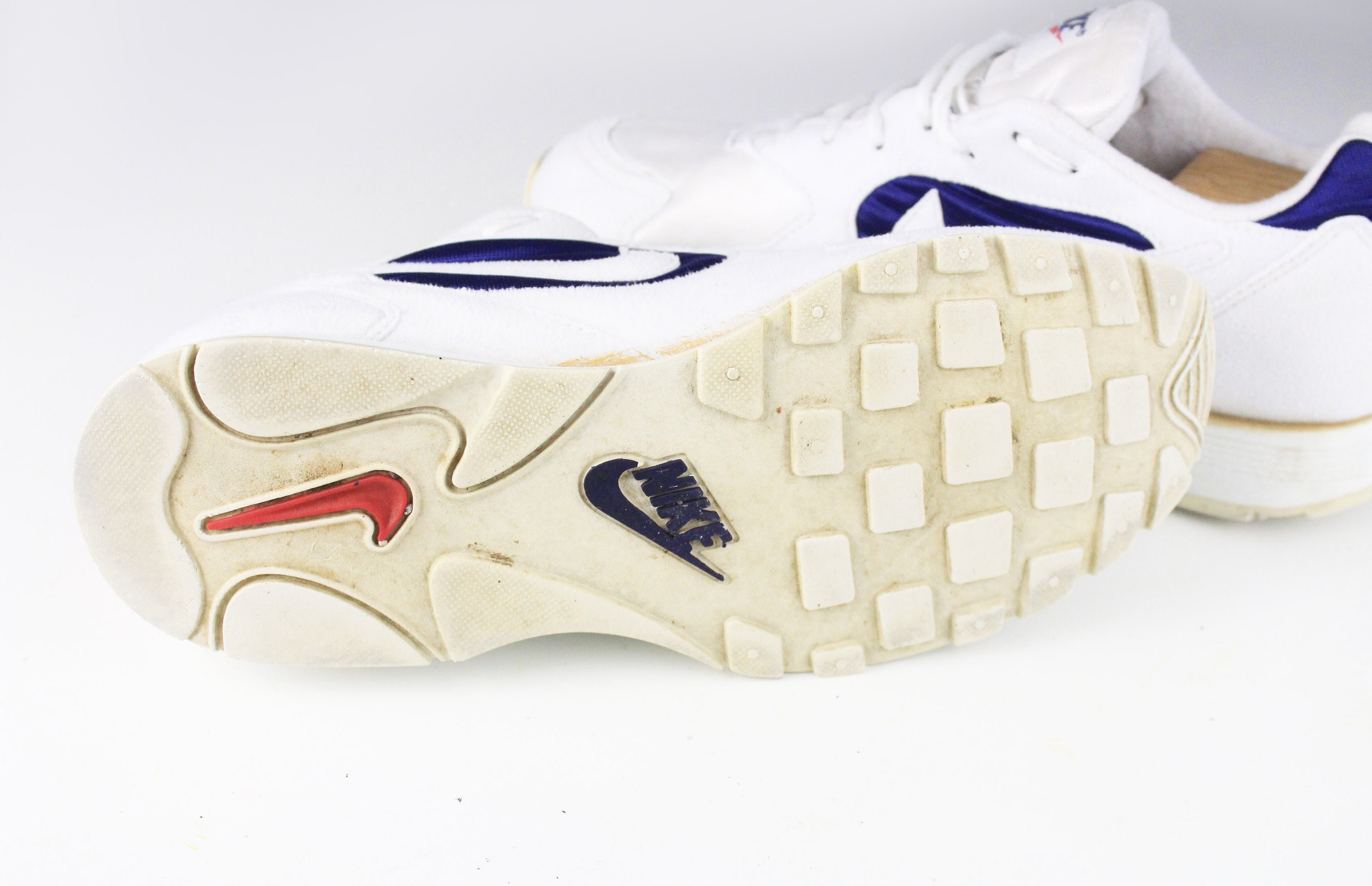 Vintage NIKE Outburst Sneakers Men s US 8 Rare Authentic Athletic Shoes White Retro Sport 90 s Run Streetwear Big Swoosh Logo Trainers Style Etsy