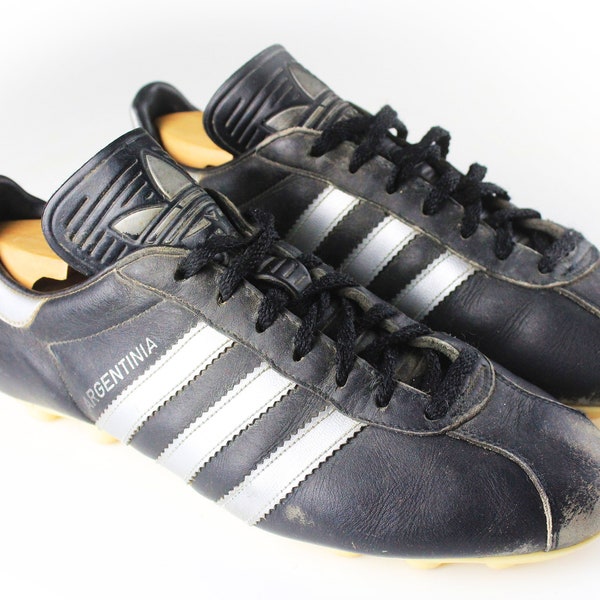 adidas old soccer shoes