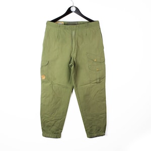 Vintage FJALLRAVEN pantalon taille L pour hommes vert olive extérieur authentique des années 90 80 s style rétro fox montagnes porter des vêtements de sport cargo