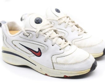 vintage NIKE Sneakers authentic athletic shoes Size US 7 women's rare retro sport 90s style white streetwear Runners trainers