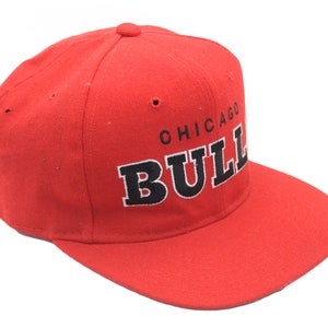 Vintage CHICAGO BULLS Starter Hat Big Logo Cap NBA Hip Hop Red