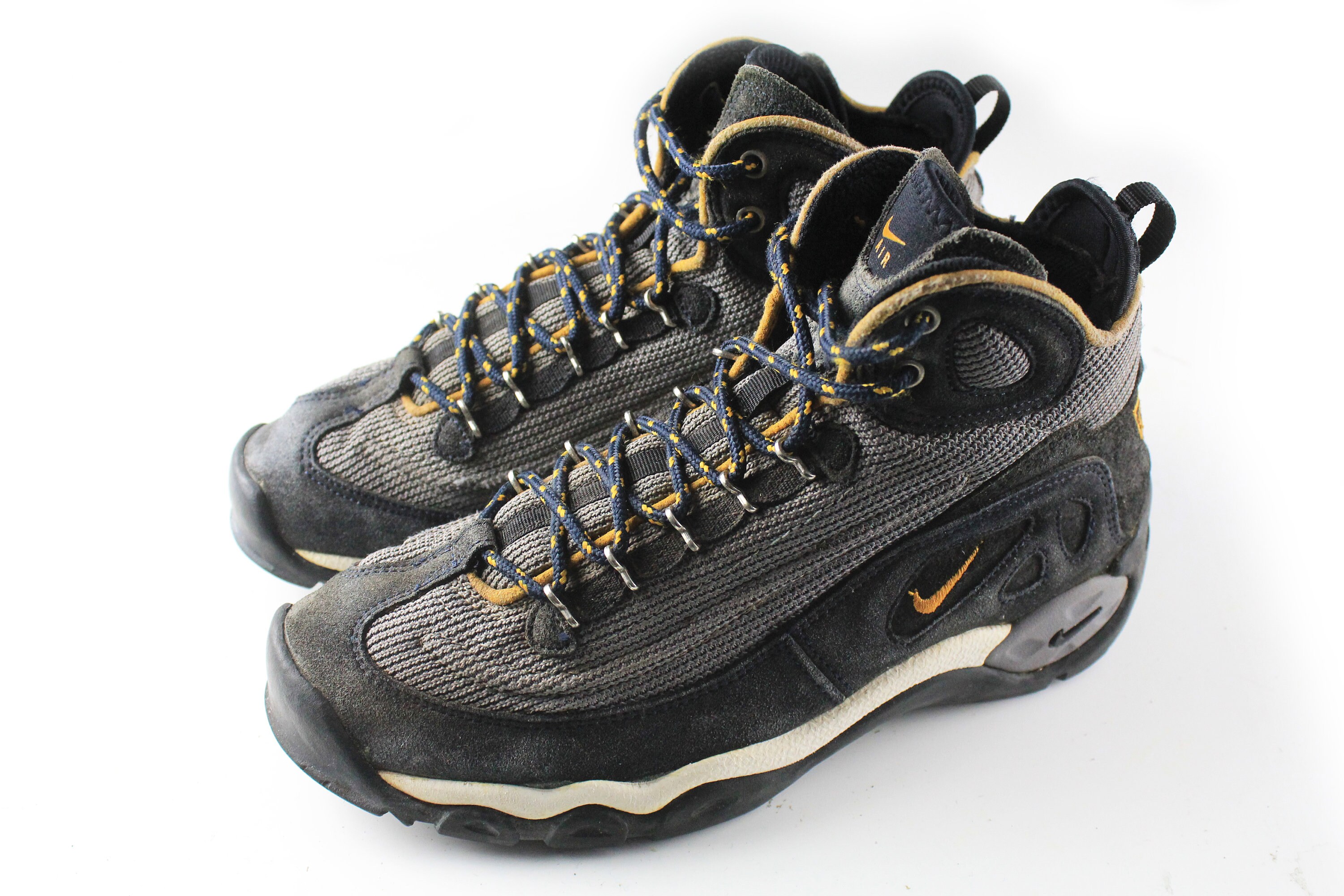 Vintage NIKE ACG Sneakers Trekking Hiking Shoes US 7.5