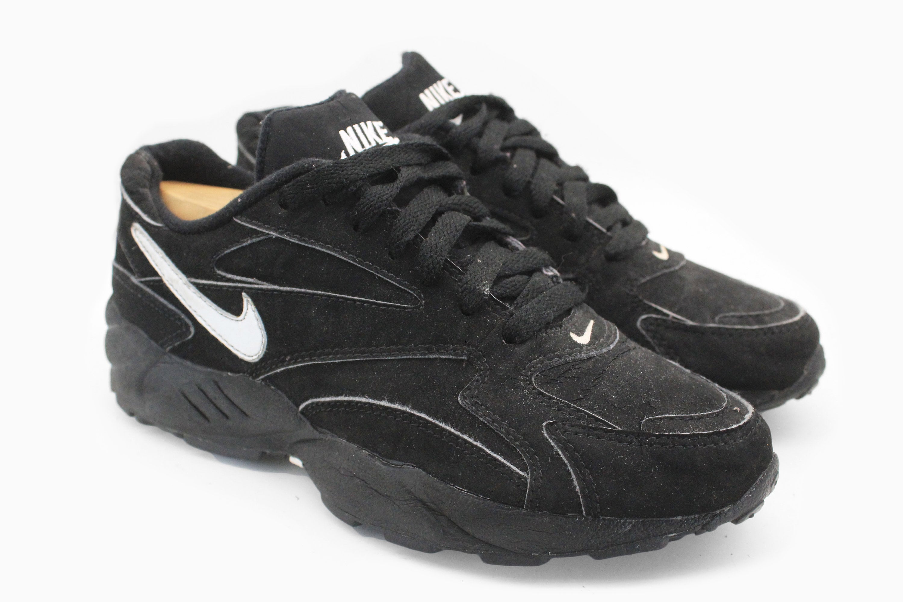 Vintage NIKE Sneakers Authentic Athletic Shoes Size Women's US