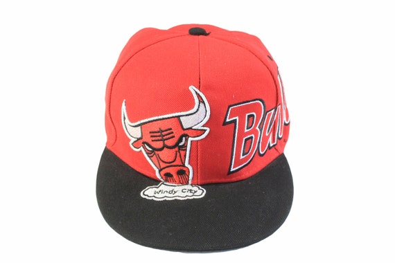 vintage CHICAGO BULLS hat big logo cap nba Hip Ho… - image 2