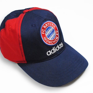 vintage BAYERN MUNCHEN ADIDAS Cap großes Logo rot blau Mütze one size Retro Fußball Deutschland 90er 80er Sommer Sonne Schirmmütze Deadstock rar