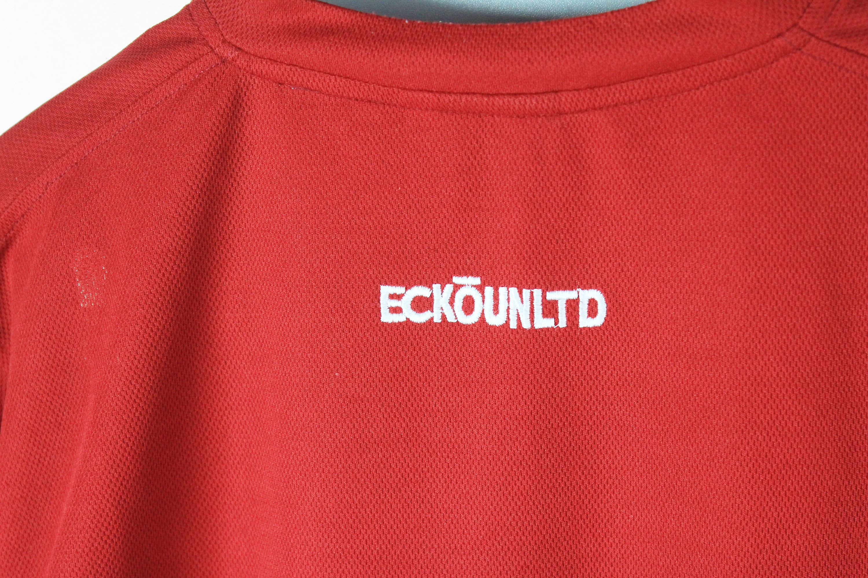 Vintage ECKO UNLTD Hip Hop T Shirt Red Big Logo Size L Vintage ECKO UNLTD Hip Hop T Shirt Red Big Logo Size L