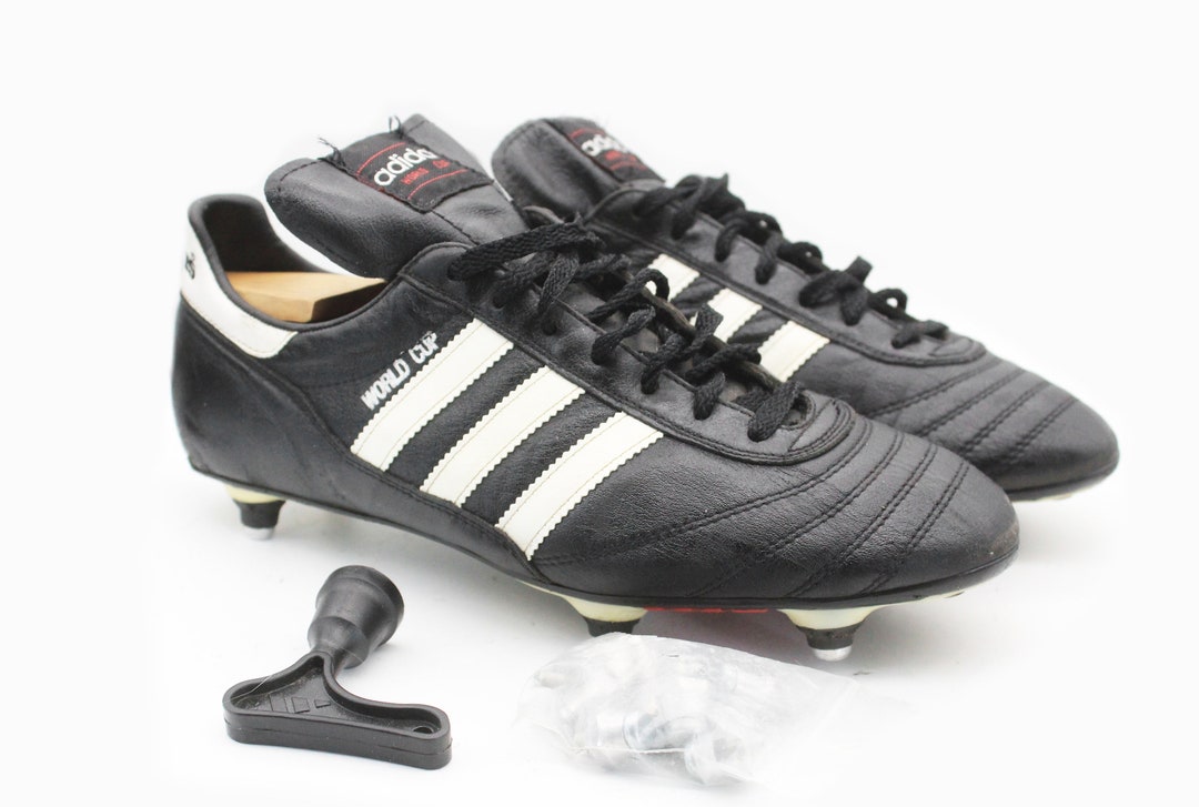 【非売品】FIFA WORLD CUP アディダス＆コカ・コーラ　スニーカー コカコーラ オリジナル FIFAワールドカップ adidas スニーカー 非売品
