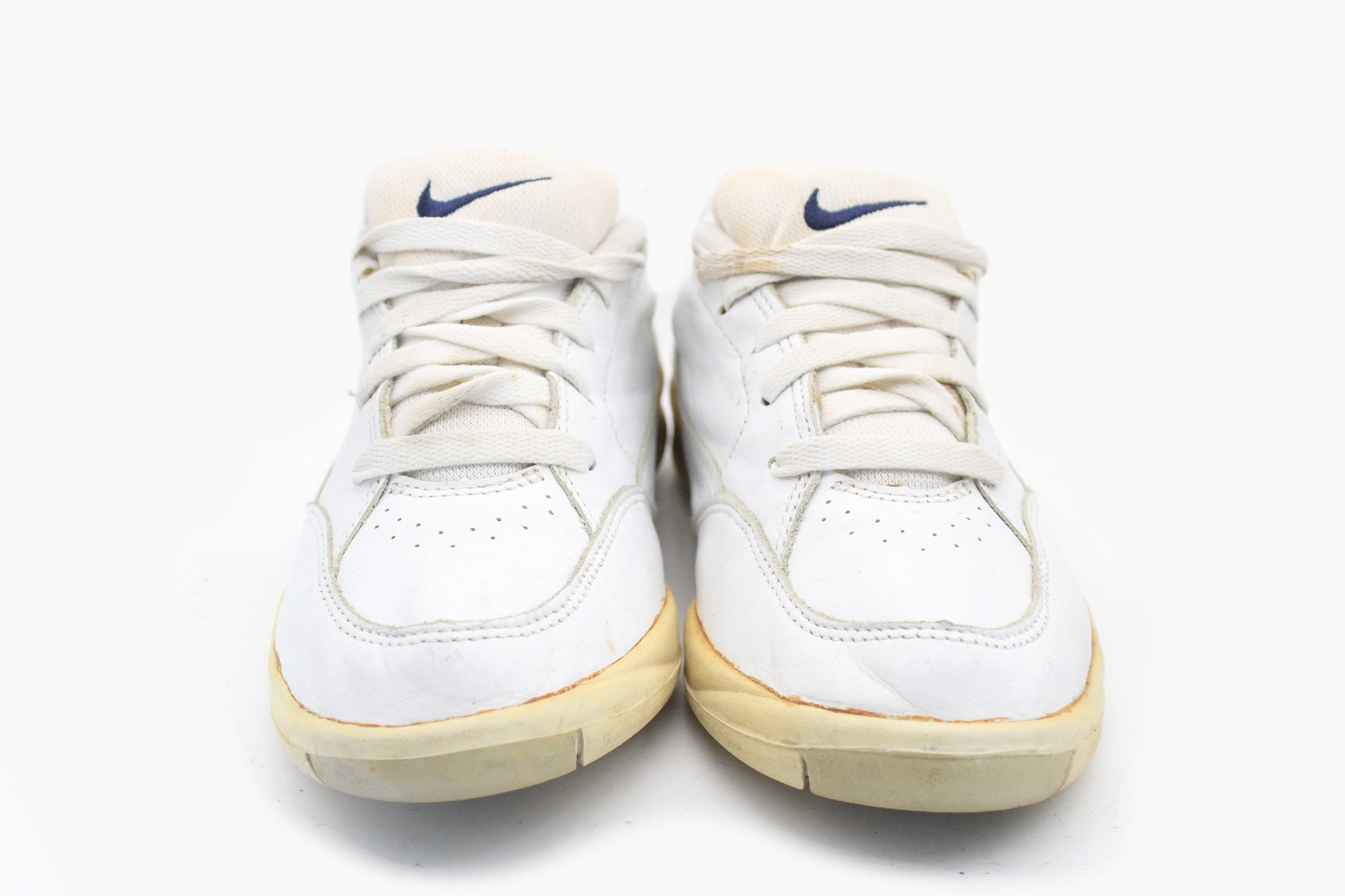 Vintage NIKE Sneakers Tennis Court Style Authentic Athletic
