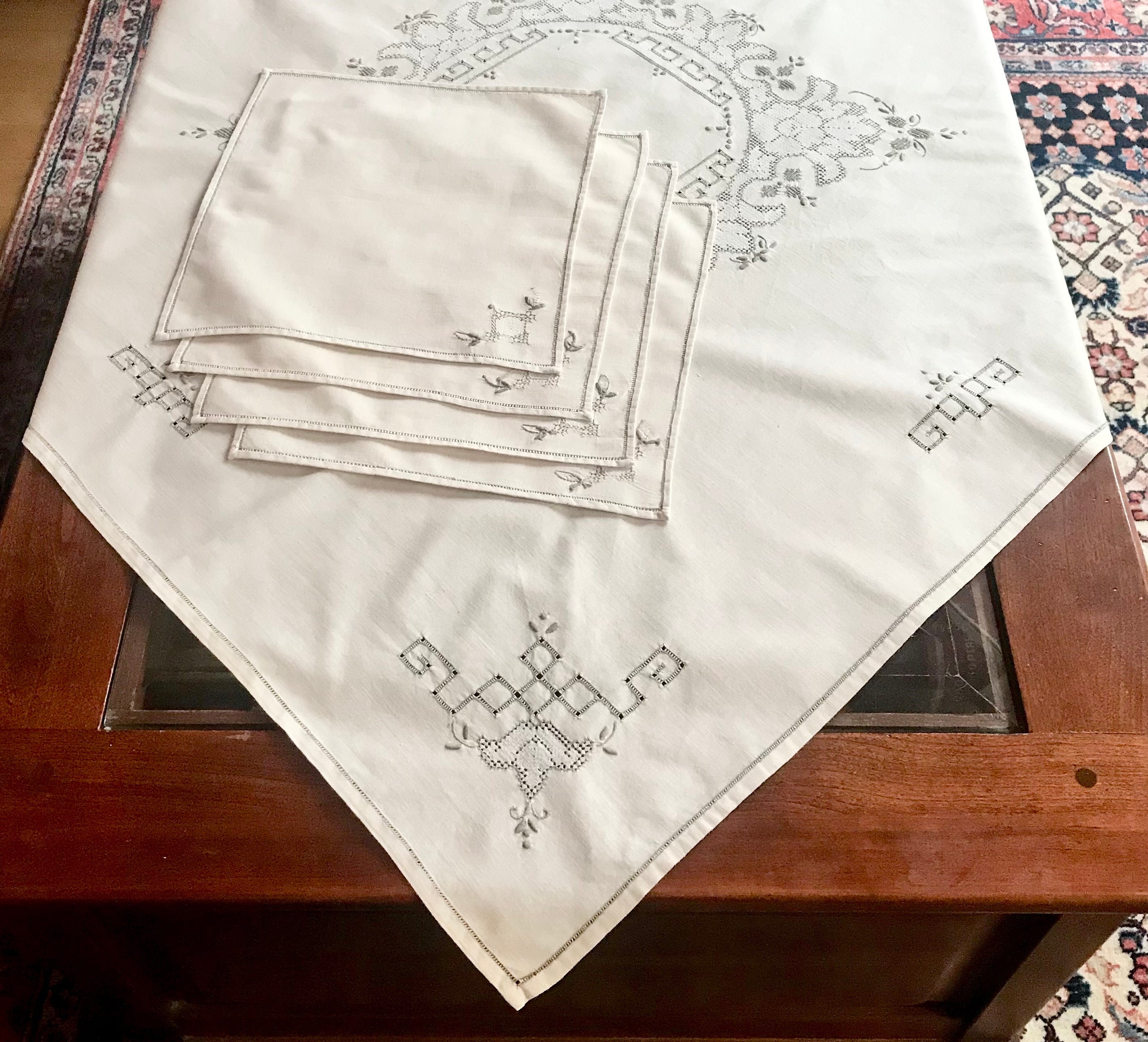 Nappe Rectangulaire Brodée Main Richelieu 135x170 + 6 Serviettes - Lin Blanc - Romantique