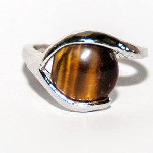 Anello con occhio di tigre immagine 1