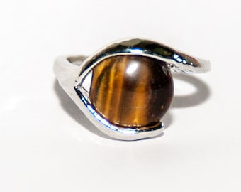 Anillo con ojo de tigre