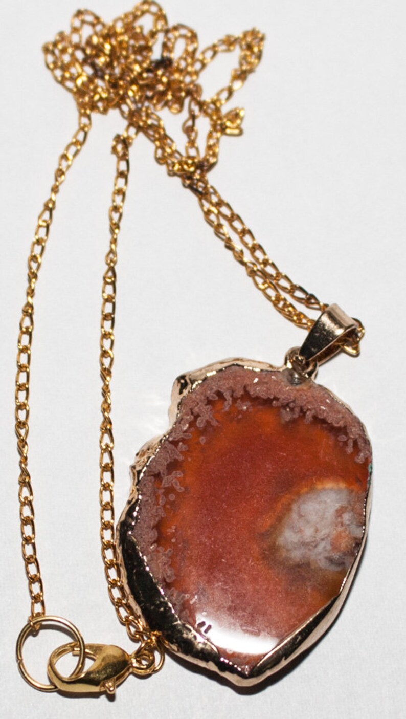 Pendant with agate image 1