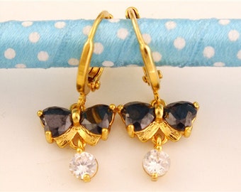 Earrings with crystals