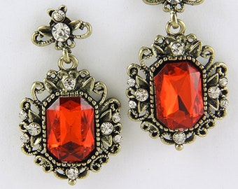 Earrings with crystals